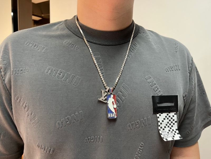 Louis Vuitton Necklaces